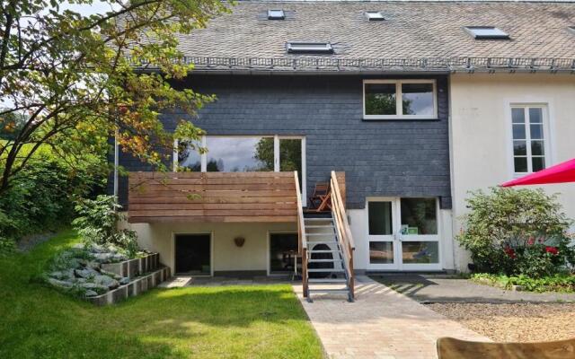 Alte Schule Deifeld 10-12 Personen - Schieferhaus