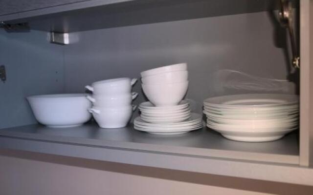 Alexandra Apartments Industrial Bridge