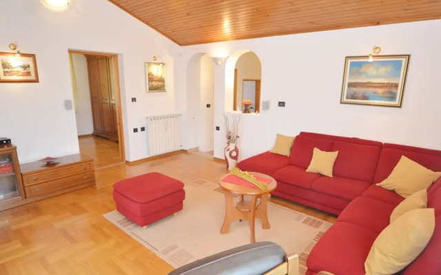 Green Oasis Family Getaway