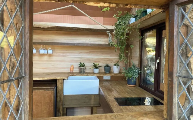 Hapus Hideaway Retreat Site, Sleeps 29
