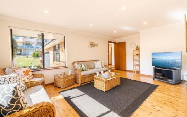 41 Leonard Avenue- Pet Friendly, Boat Parking And Aircon