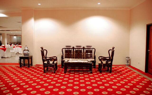 Hotel Grand Tiga Mustika