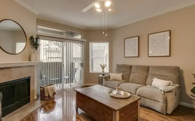 Cozy 1-bdrm Scottsdale Condo Next to Pool