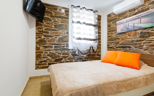 Simplistic Holiday Home in Oinousses with Balcony