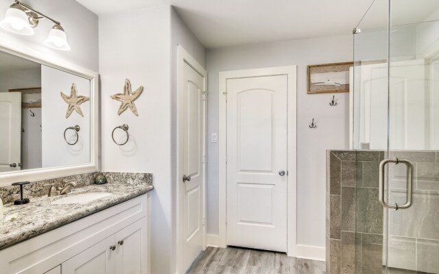 Blue Dolphin 4 Bedroom Home