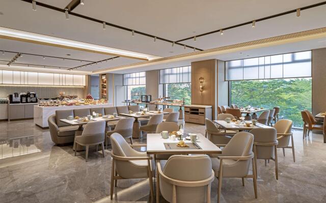 DoubleTree by Hilton Shenzhen Nanshan Hotel & Residences