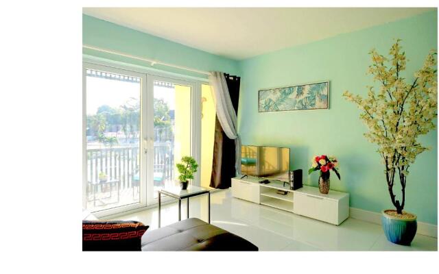 Lovely Apt Near Beach,Downtown,24hr Security,Pool