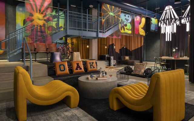 Moxy Oakland Downtown, A Marriott Hotel