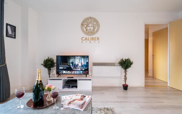 CALIBER STAYS Apartments & Homes - The Medusa Suite - 2 Bedroom Apartment - City Centre - FREE NETFLIX