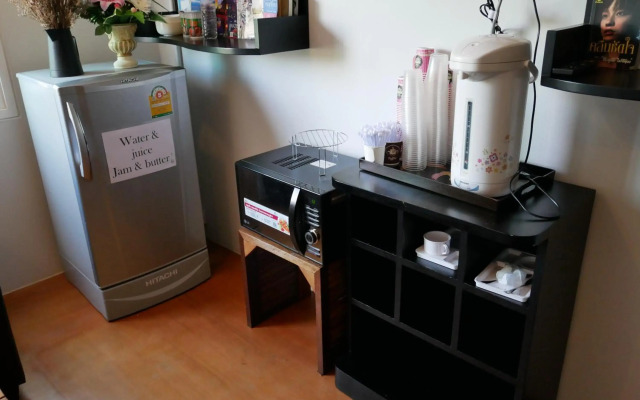 Phuket Marine Poshtel (SHA Plus+)