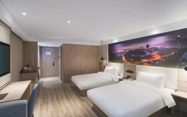 Yilong Anyun Hotel (Binjiang Runshou North Road Branch, Jiangning District, Nanjing)