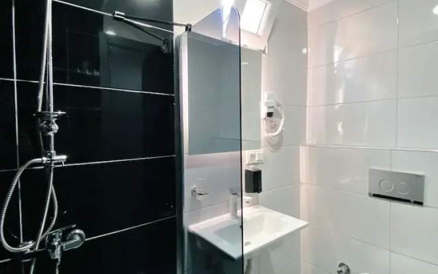 Nefis Hotel City