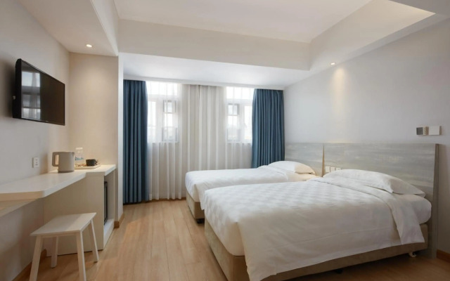 Ole Tai Sam Un Hotel