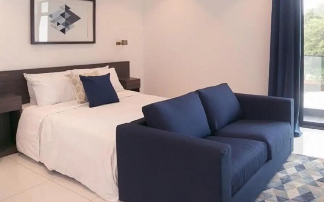 Embassy gardens Luxury suites CPG
