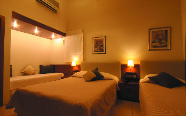 Acapulco Resort Convention SPA Hotel