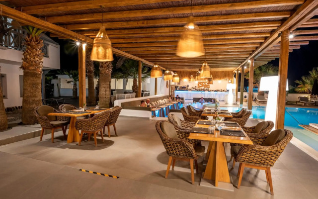 Smy Mediterranean White Santorini Adults Only