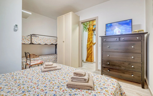 Merlo C - town center & private parking