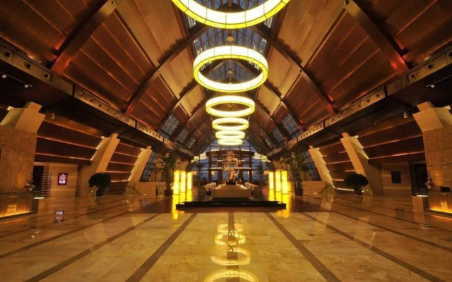Gold Time Hotel