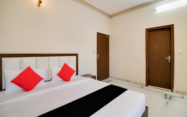OYO Townhouse 454 Hotel Hill Inn