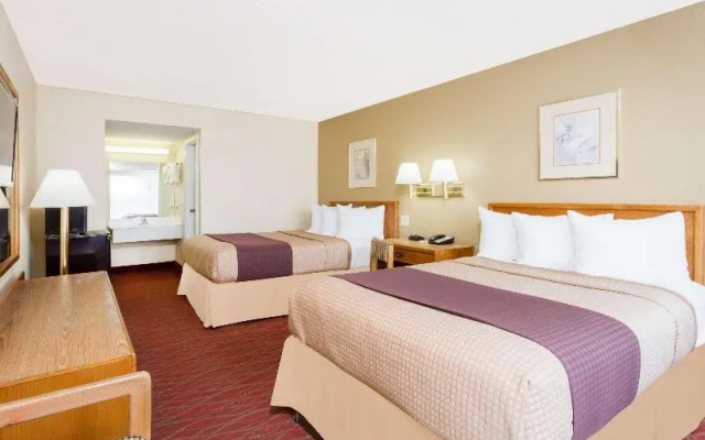Days Inn Staunton South