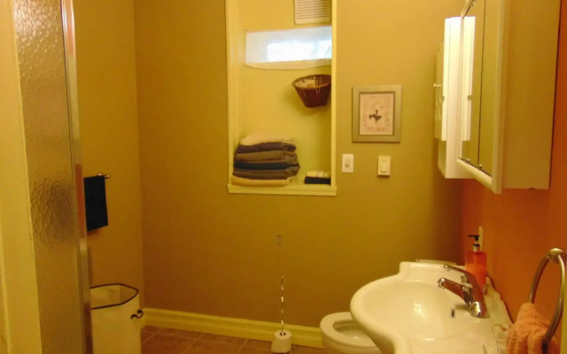 Downtown Executive Suites - Queens Road