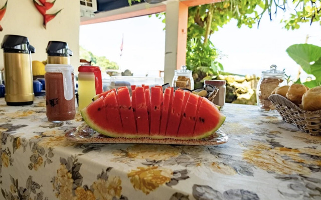 Pousada Sobre As Ondas De Picinguaba