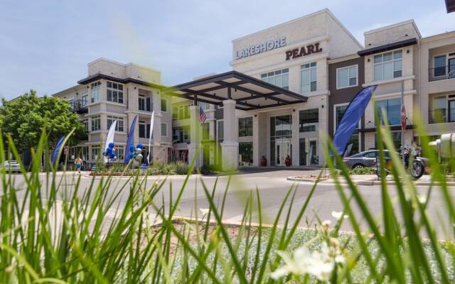 Locale Lakeshore