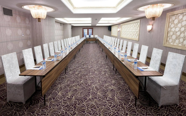 Grand Anka Hotel