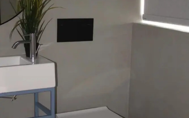 Victoria by Petit Chic