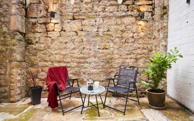 Wonderful Apartment in Bath wGarden - Sleeps 8