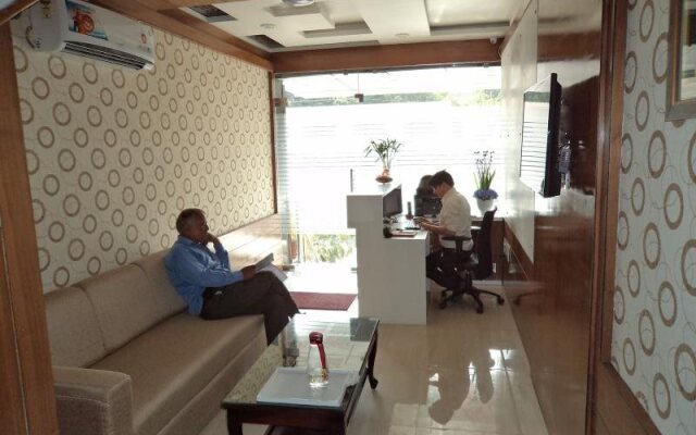 Ashu Hotel