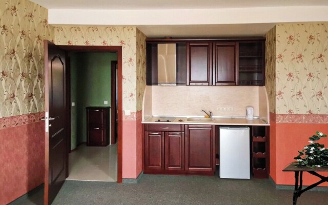 Twins Palace Apart Hotel