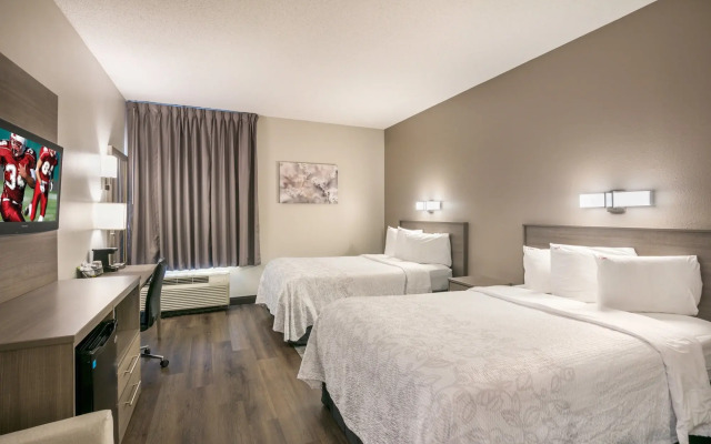 Red Roof Inn PLUS+ Boston - Logan