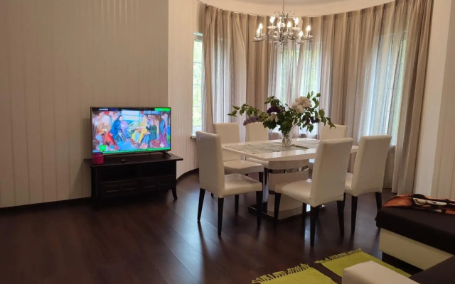 Апартаменты Апарт Трофи на улице Октябрьская 8