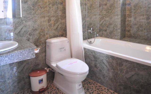 Hong Thien Ruby Hotel