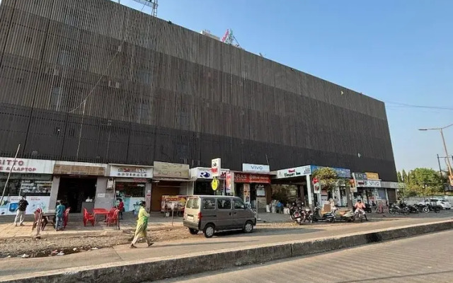 Hotel Elegant inn- Ichhapore