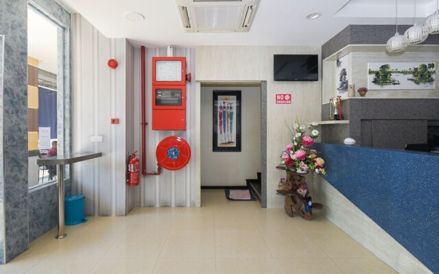 Oyo 43990 Sunshine Inn