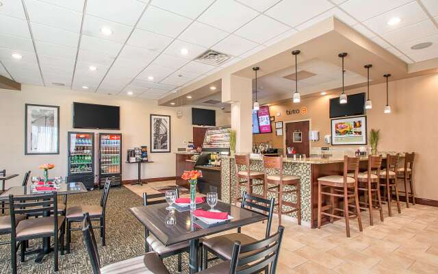 Clarion Inn Elmhurst - Oak Brook near I-88, I-290, I-294