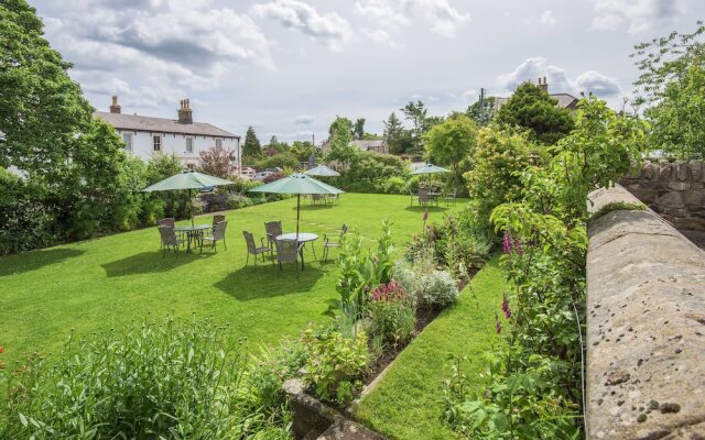 Dunstanburgh Castle Hotel