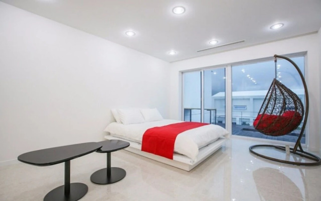 Geojedo Starmarine Pool Villa