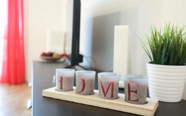 Victoria Avenue Apartment