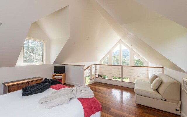 The Drawing Rooms of Berry