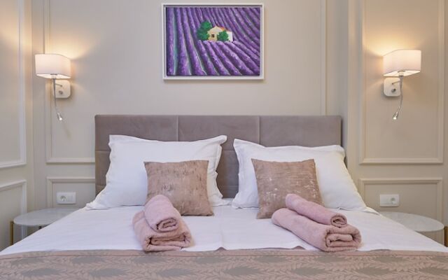 Salve Luxury Apartment by Litto