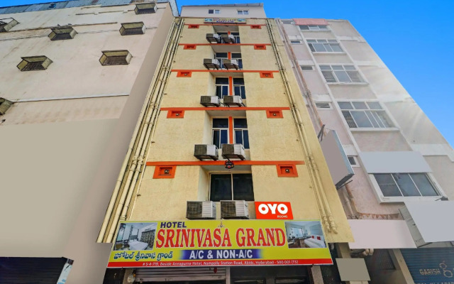 OYO Flagship 80484G Hotel Srinivasa Grand