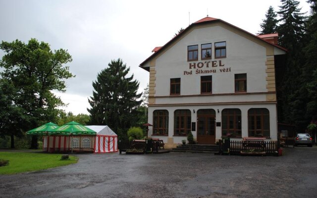 Hotel Pod Šikmou Věží