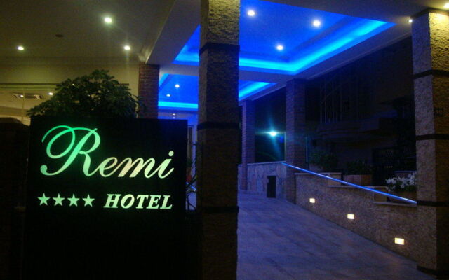 Remi Hotel
