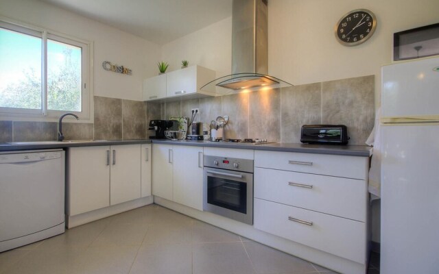 Apartment with 2 Bedrooms in Taglio-Isolaccio, with Wonderful Mountain View, Enclosed Garden And Wifi - 15 Km From the Beach