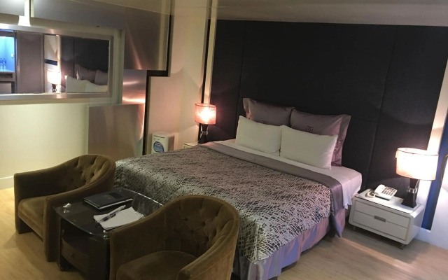 Discovery Motel - Tucheng