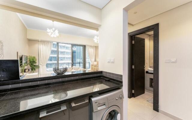 LUX Holiday Home Dubai Marina JBR - Silverene Towers