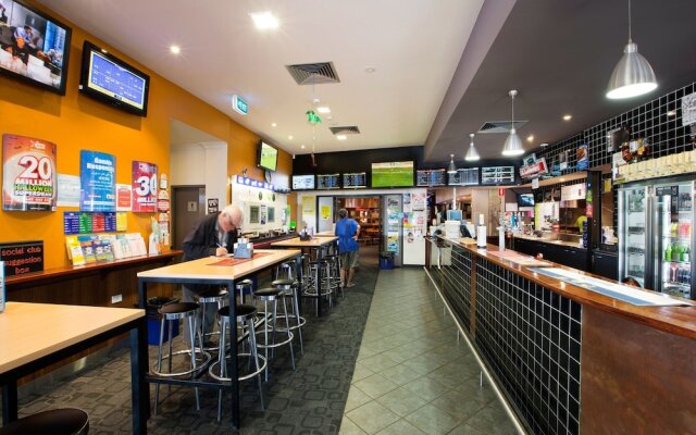 Playford Tavern